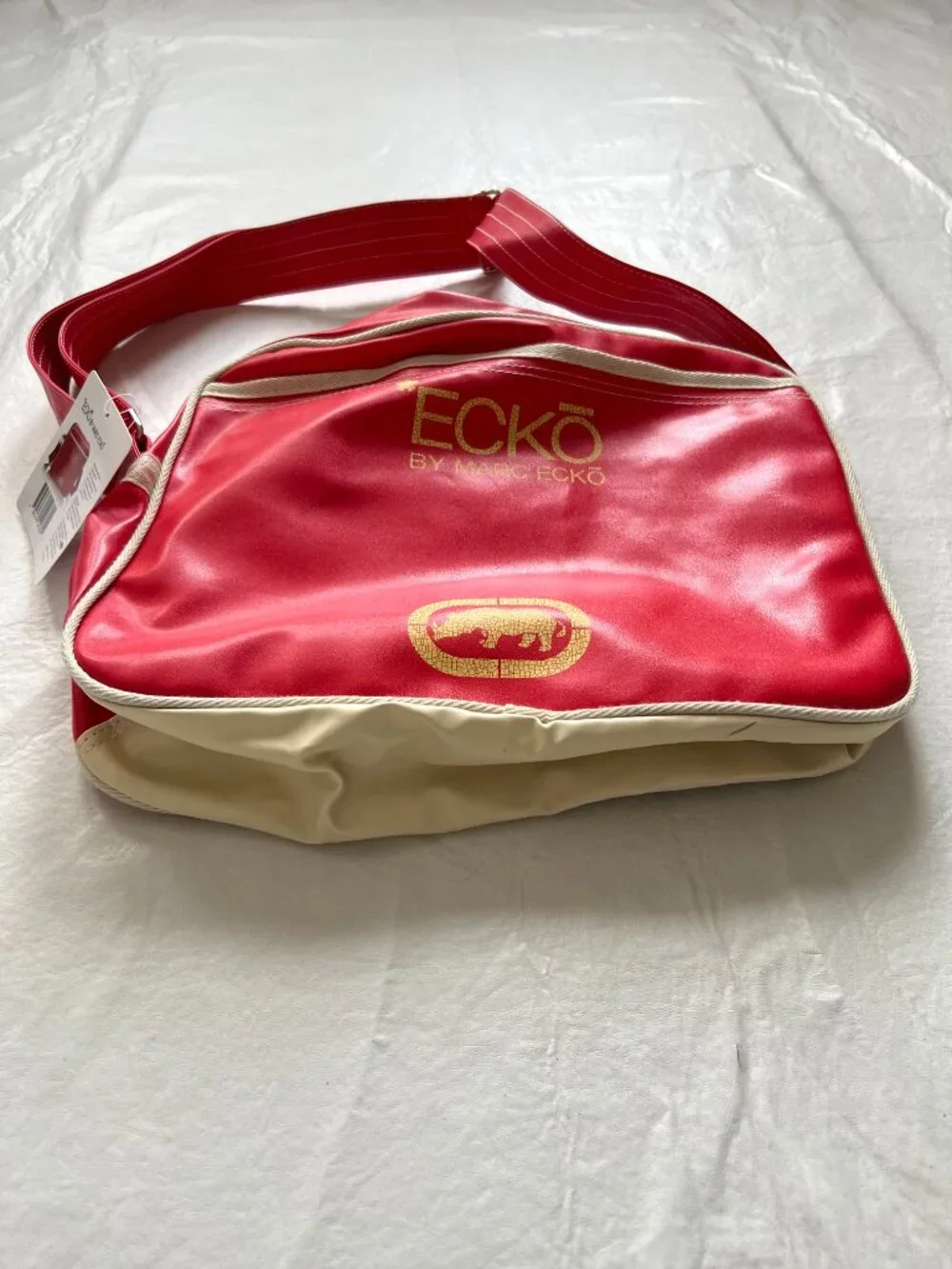 y2k Ecko messenger bag shoulder crossbody red cream vinyl retro zip up marc